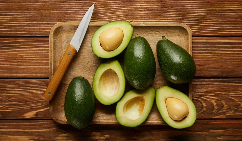 avocados sliced