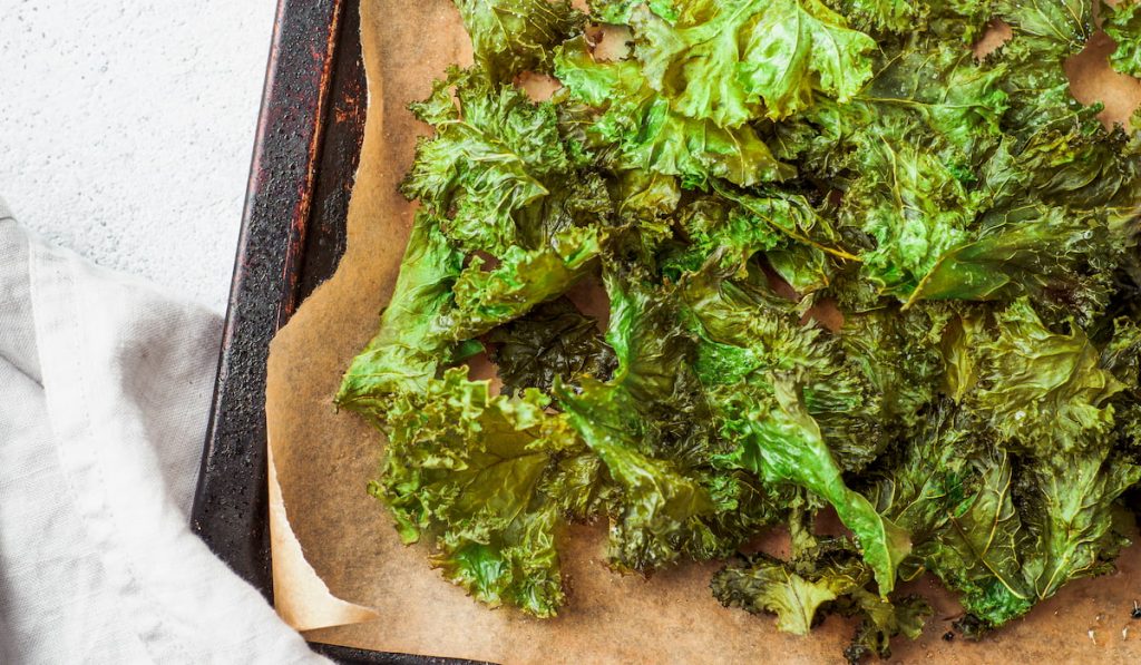 kale chips cooked with avocado oil