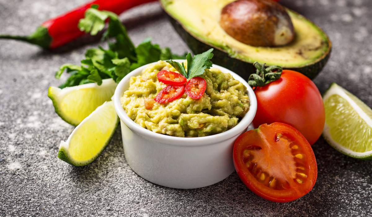 5 Tomatoes That Taste Great in Guacamole Think Avocado